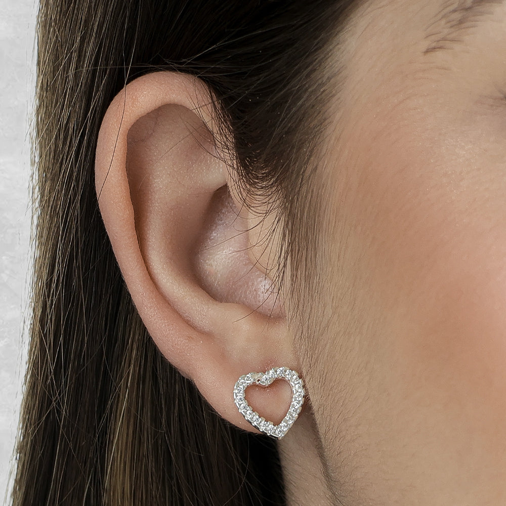 Brinco de Coração Cravejado de Zircônias em Prata 925 - Galeria