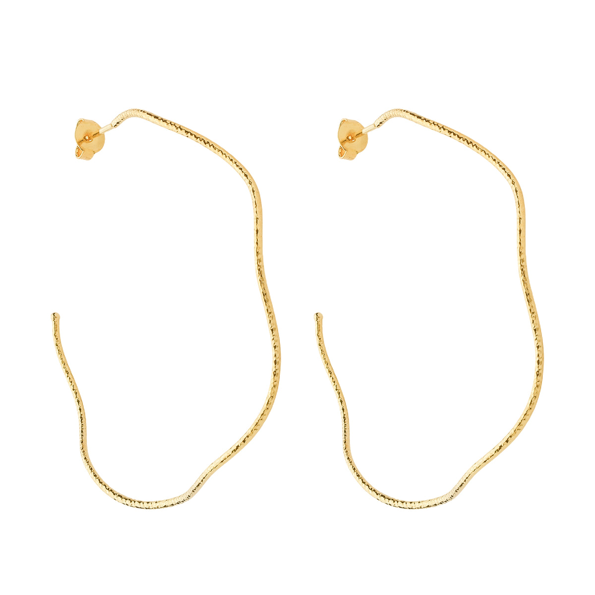 Argola em Ouro 24K Ondulada Assimétrica – Bellorie