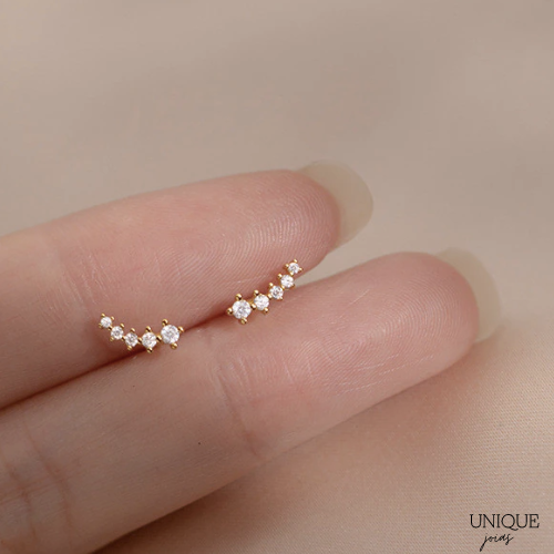 Mini Brinco com Cristais de Zircônia | BELLORIE