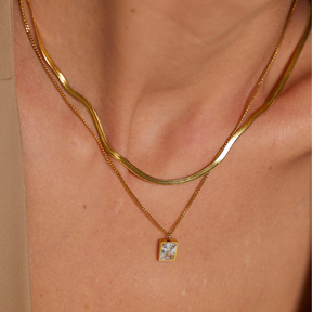 Colar Duplo com Pingente Cristal de Zircônia | BELLORIE