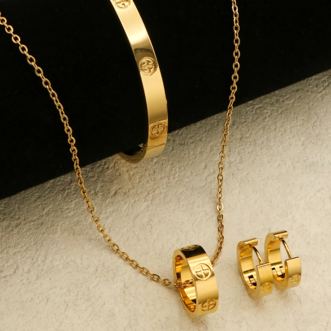 Conjunto Colar Pulseira e Brincos Dourados | BELLORIE
