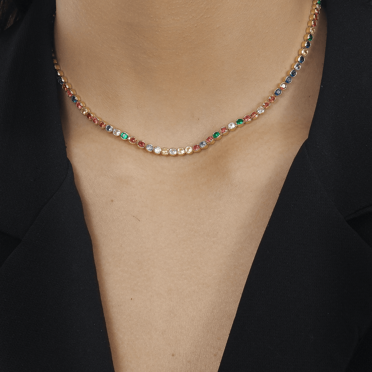 Choker em Ouro 24K Riviera com Pedras Coloridas – Bellorie