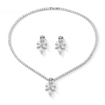 Conjunto Colar e Brincos Flor Cravejado com Zircônia | BELLORIE