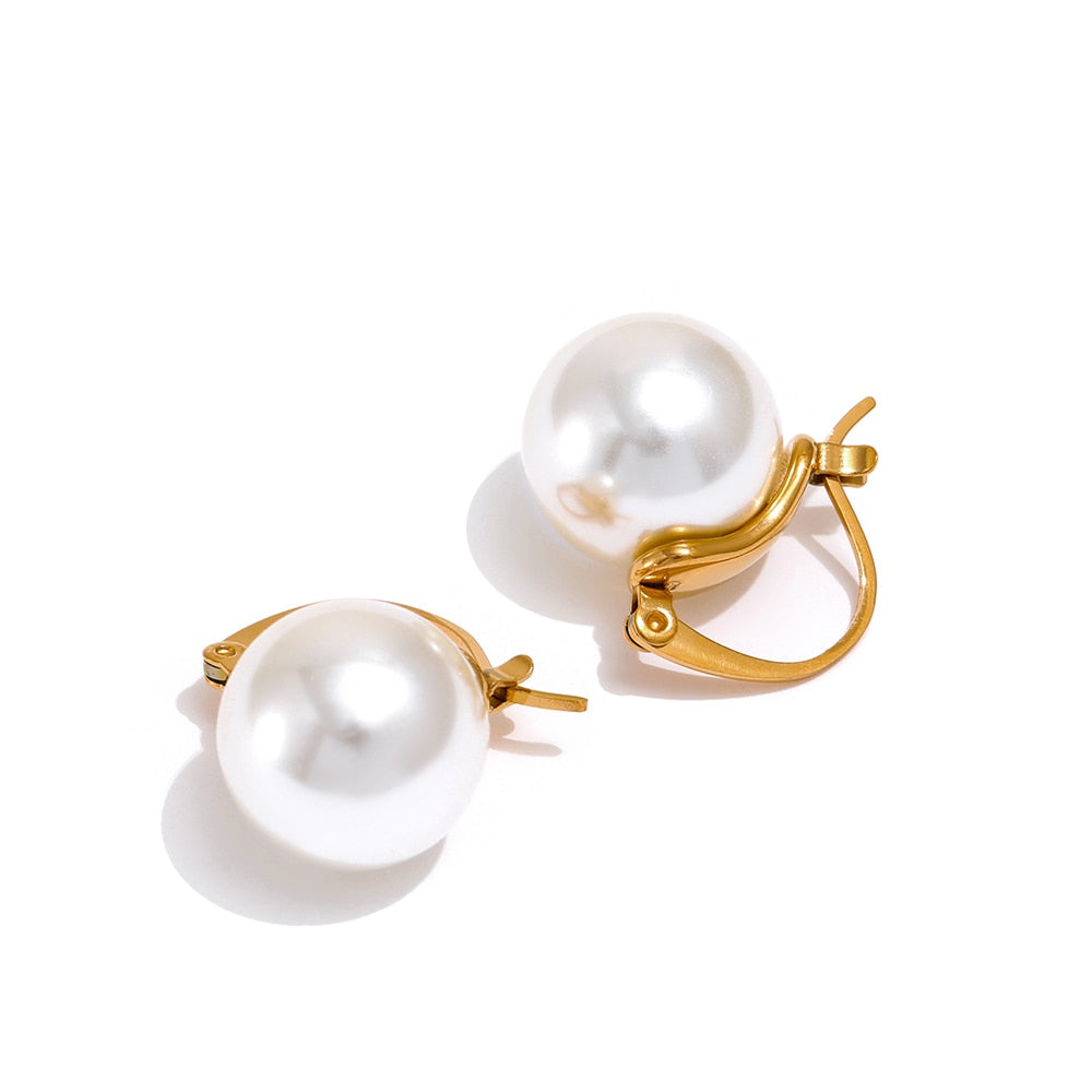 Brinco Dourado com Pérola | BELLORIE
