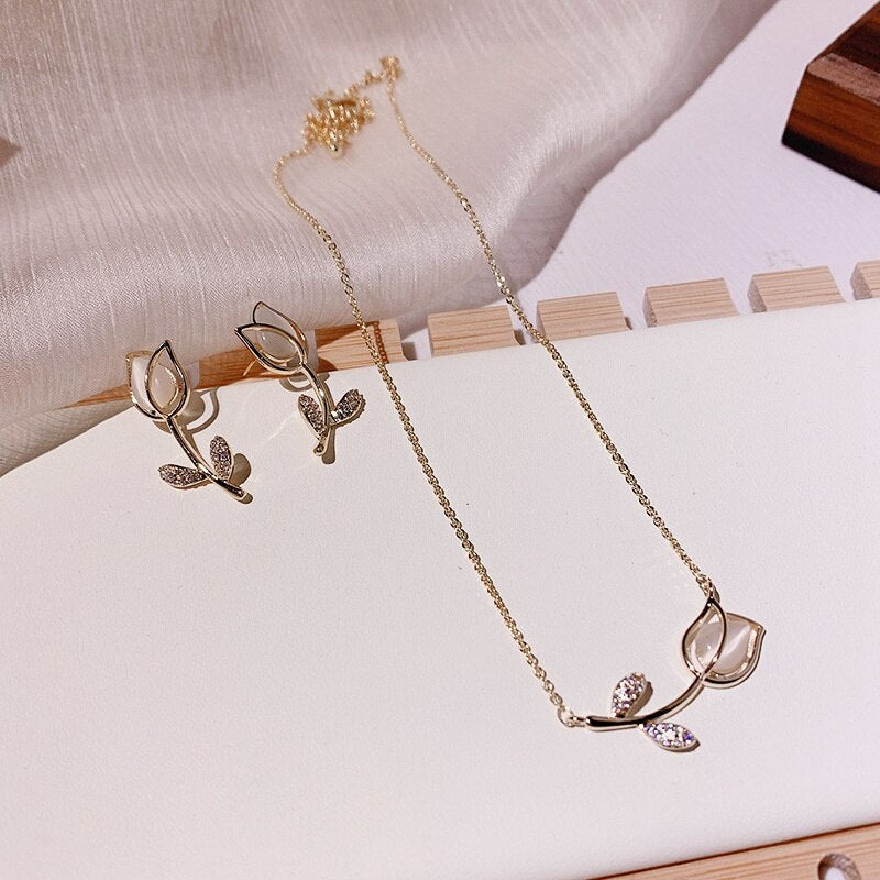 Conjunto Colar e Brinco Rosas | BELLORIE