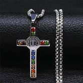 Corrente com Pingente Crucifixo com Pedras | BELLORIE