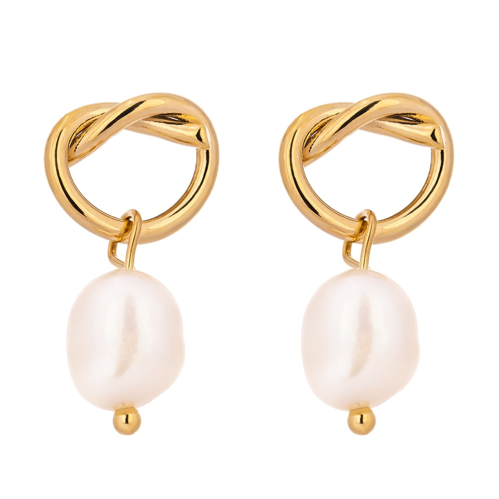 Brinco Dourado com Pérolas Naturais | BELLORIE