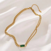 Colar Dourado com Pingente Cristal Verde | BELLORIE