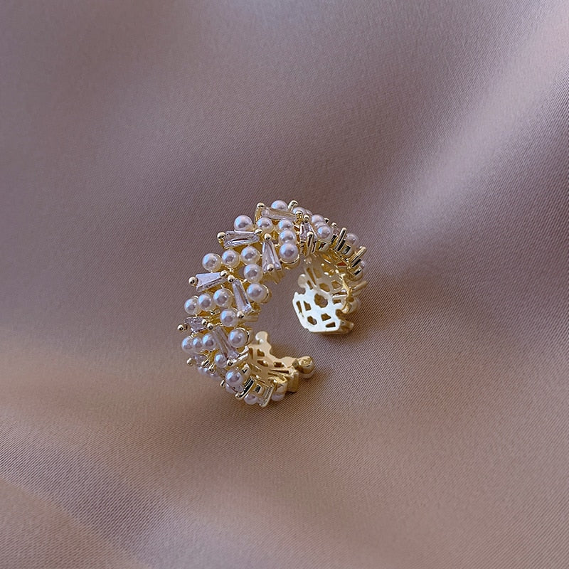 Anel com Perolas Banhado a Ouro 18K | BELLORIE