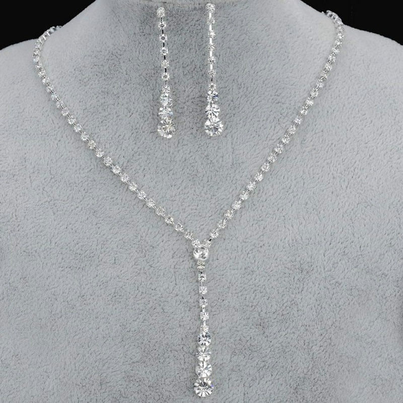 Conjunto Colar e Brincos Longos | BELLORIE