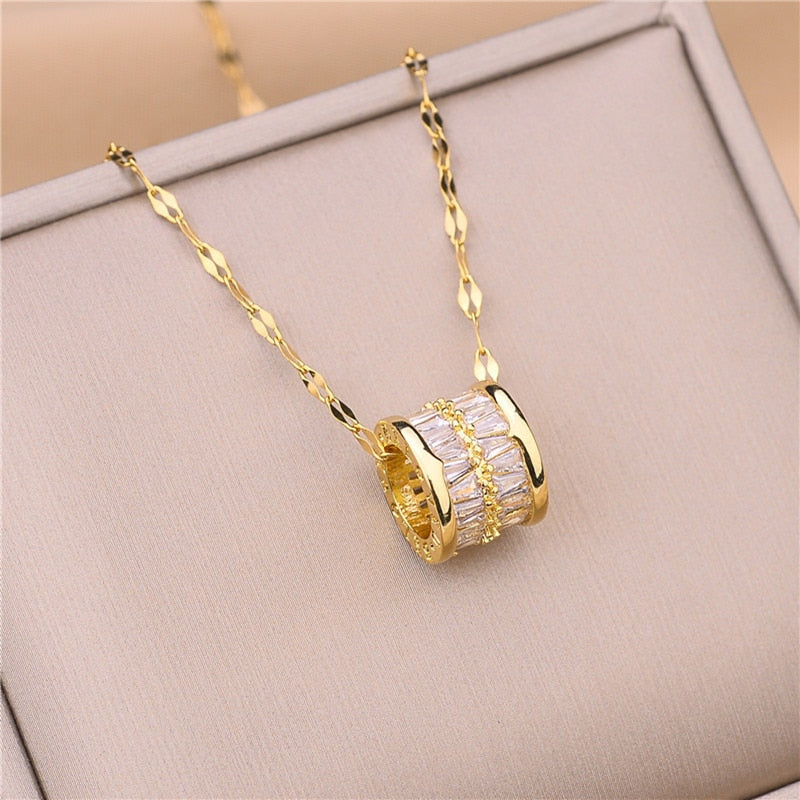 Colar Lury com Pingente Banhado Ouro 18K | BELLORIE