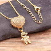 Colar Pingente Filhos Cravejado de Zircônia Banhado a Ouro 18k | BELLORIE