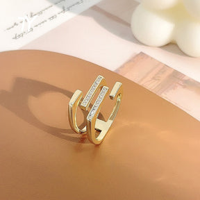 Anel Ajustável Dourado com Cristais | BELLORIE