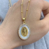 Colar Vigem Maria Pedra Natural com Zircônia | BELLORIE