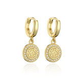 Brinco Dourado com Pingente Banhado a Ouro 18k | BELLORIE