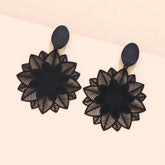 Brinco Flor Negra Geométrica | BELLORIE