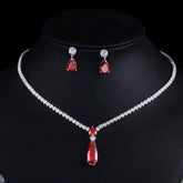 Conjunto Colar e Brincos Pingente Gota | BELLORIE