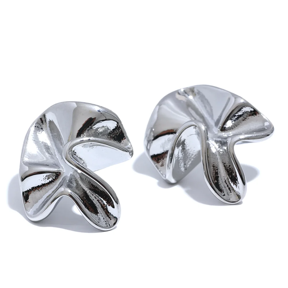 Brinco Flor Irregular | BELLORIE