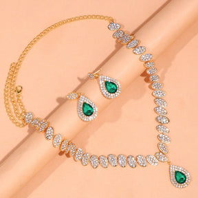 Conjunto Colar e Brinco Gota Cravejado | BELLORIE