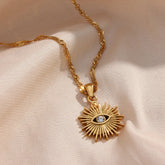 Colar Dourado Pingente Sol Banhado a Ouro 18k | BELLORIE