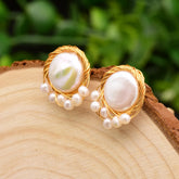 Brinco com Pérolas Barrocas Naturais Banhado a Ouro 18k | BELLORIE