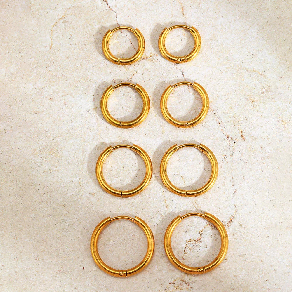 Kit 4 Argolinhas Douradas Banhado a Ouro 18k | BELLORIE