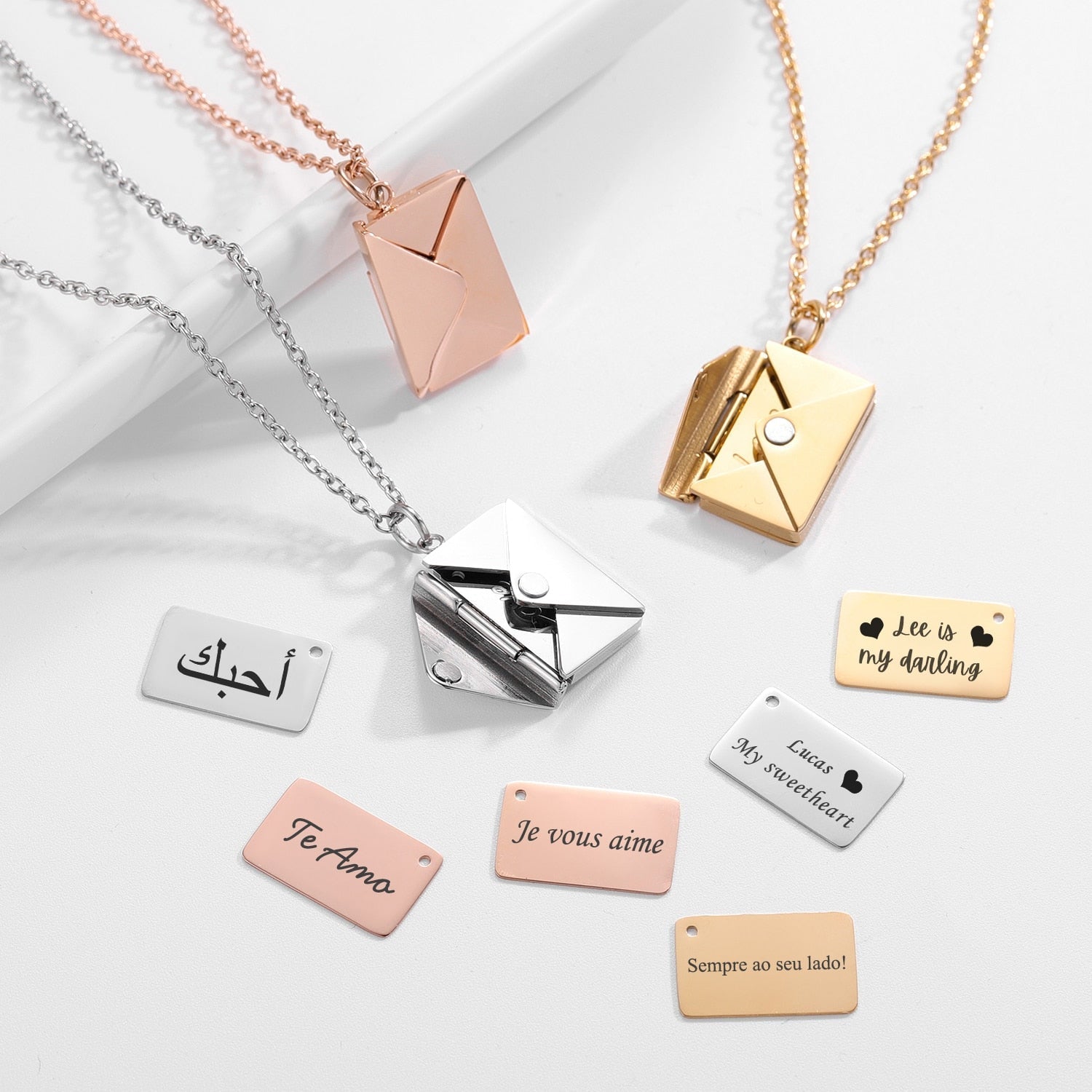 Colar Cartinha MYDIY - Pingente com Carta Personalizável | BELLORIE