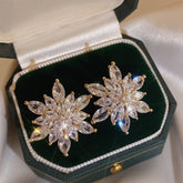 Brinco Flor de Cristais de Zircônia | BELLORIE