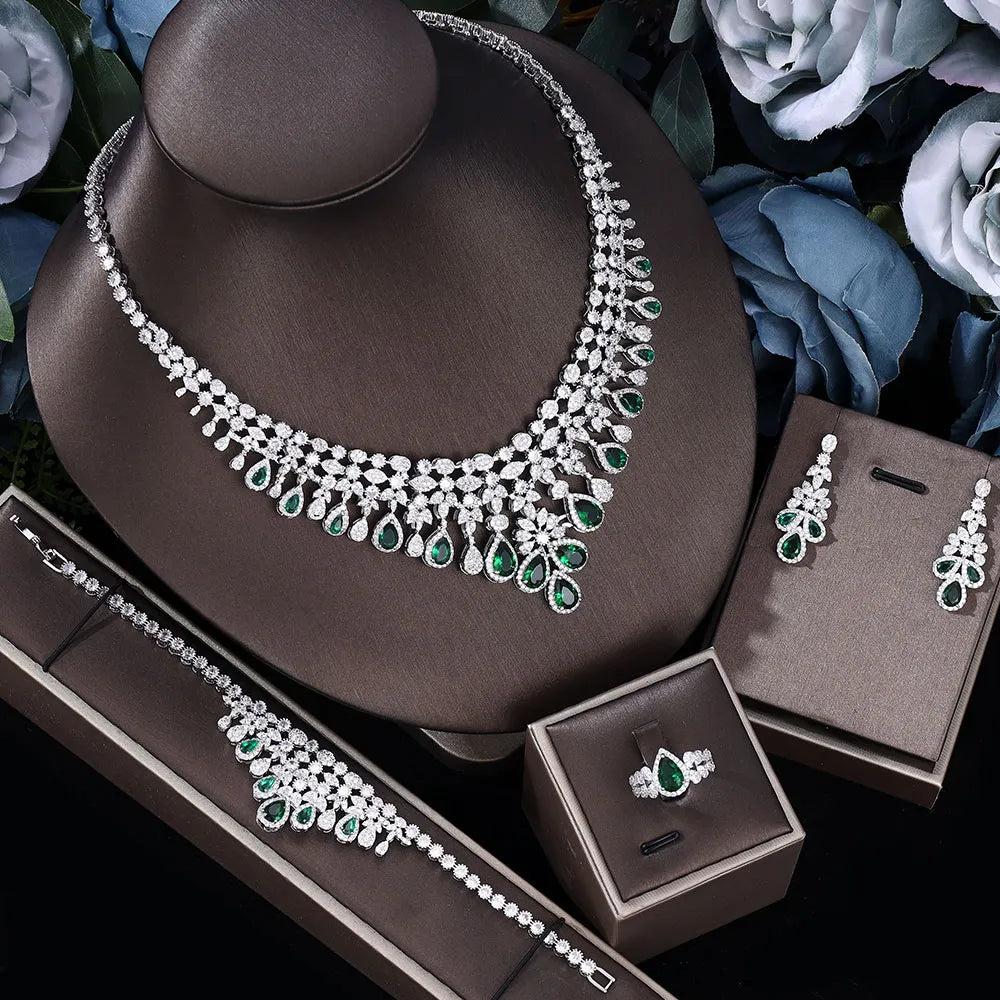 Conjunto Realeza Cravejado com Zircônia | BELLORIE