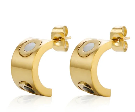Brinco Meia Argola Banhado a Ouro | BELLORIE