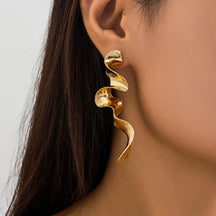 Brinco em Espiral Irregular Moderno | BELLORIE
