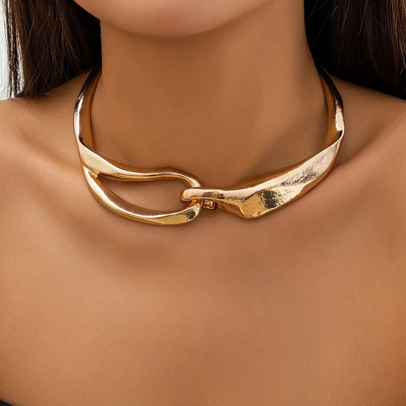 Colar Dourado Irregular Vintage | BELLORIE