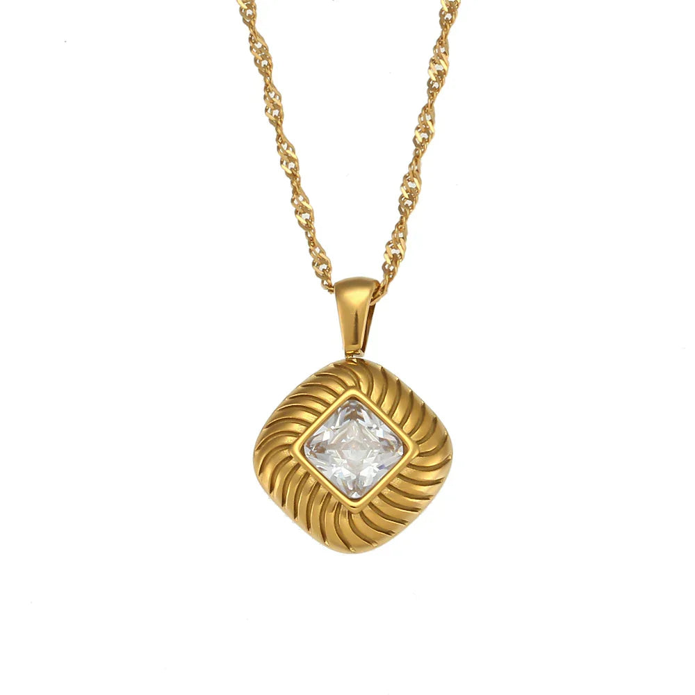 Colar Dourado com Pingente Pedra de Zircônia | BELLORIE