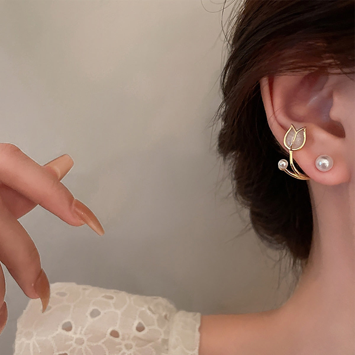 Brinco Pérolas com Rosa Luxury | BELLORIE