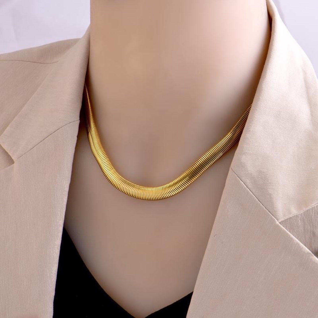 Colar Cobra Grossa Banhado a Ouro 18k | BELLORIE