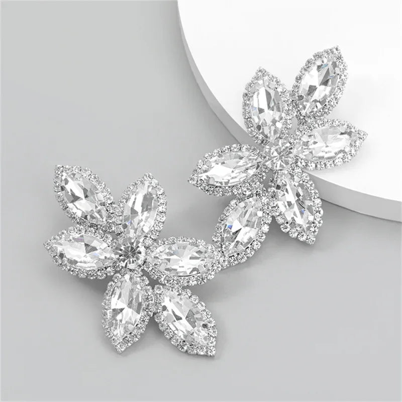 Brinco Flor Cravejado | BELLORIE