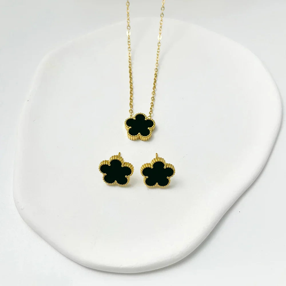Conjunto Colar e Brincos Trevo | BELLORIE