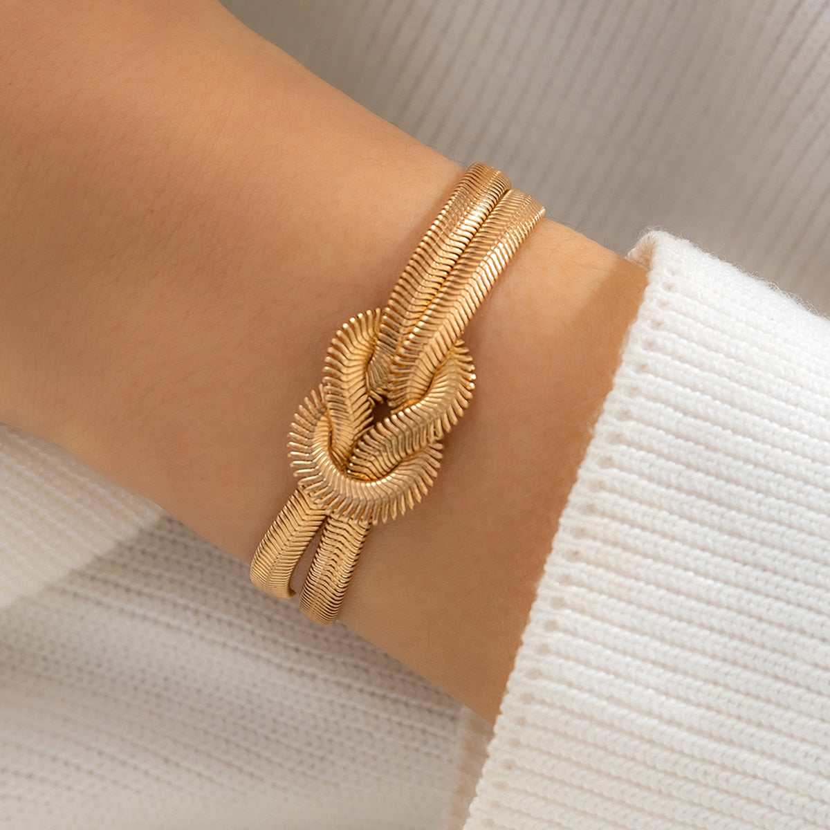 Pulseira Dourada Nó | BELLORIE