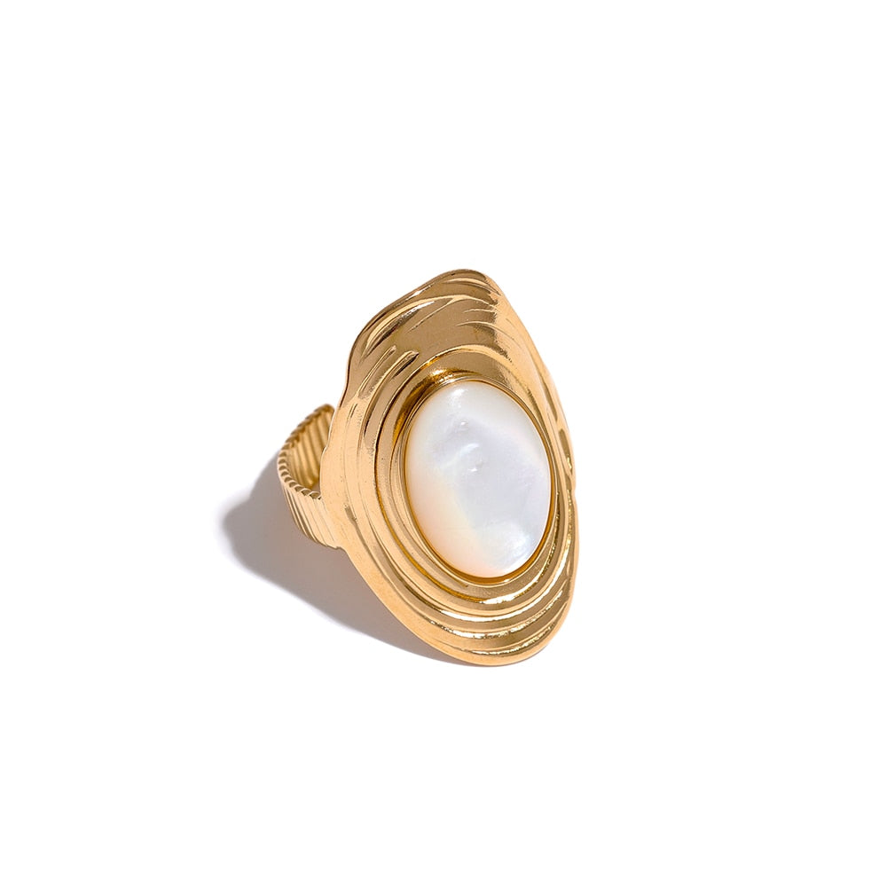 Anel Dourado com Pedra Natural | BELLORIE