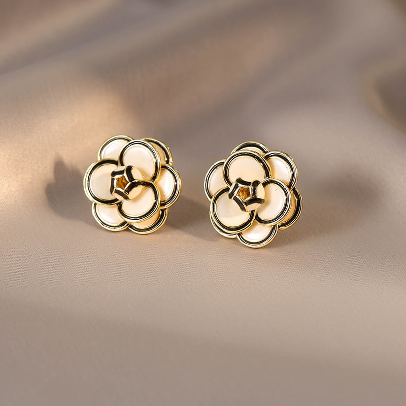 Brinco Flor Camélia | BELLORIE
