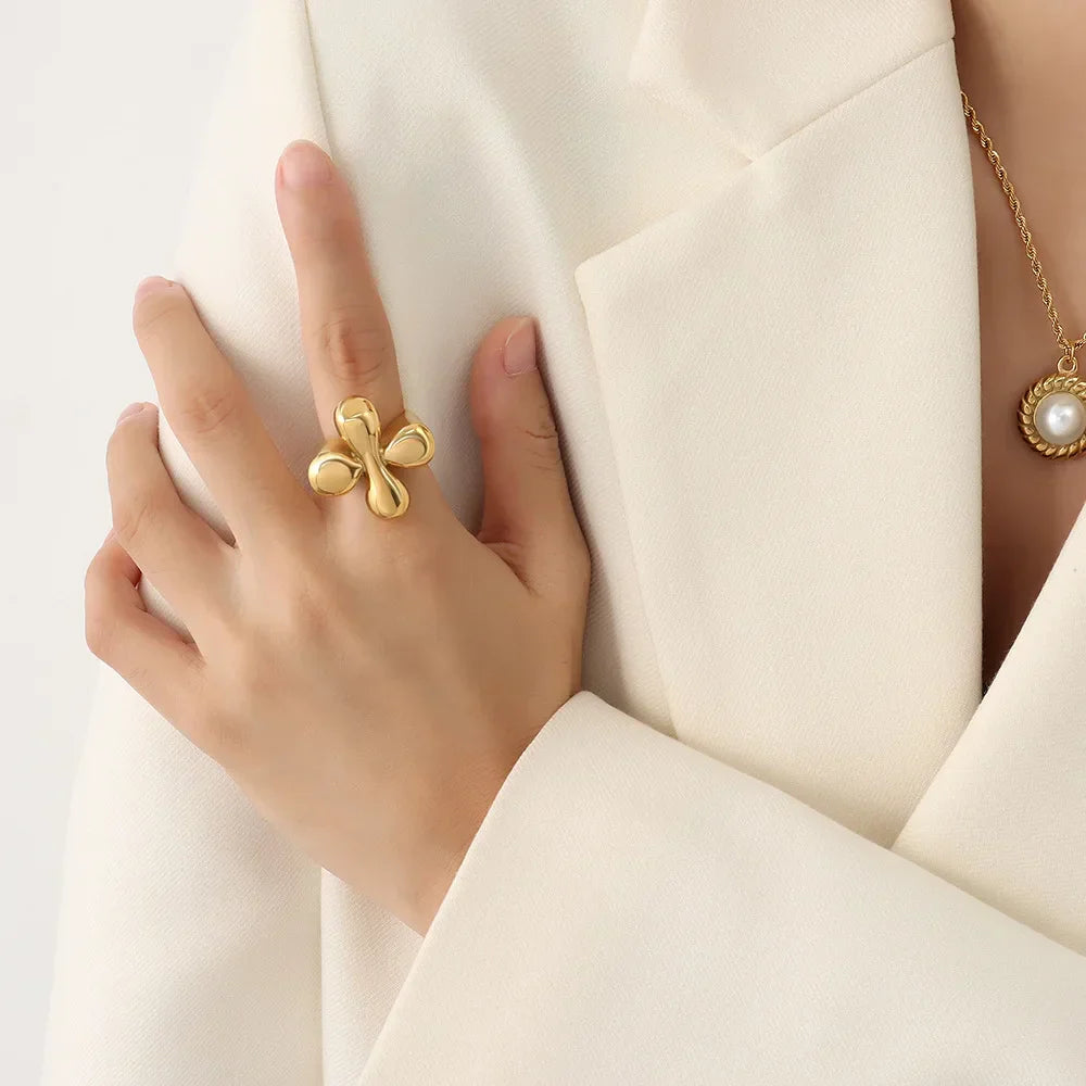 Anel Dourado Flor | BELLORIE