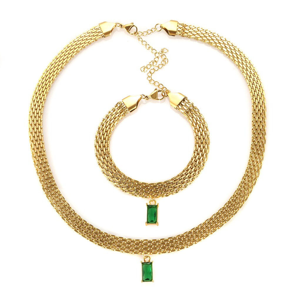 Conjunto Colar e Pulseira de Malha Dourada Pingente de Zircônia | BELLORIE