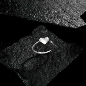 Anel em Ouro Branco de Falange Coração – Bellorie