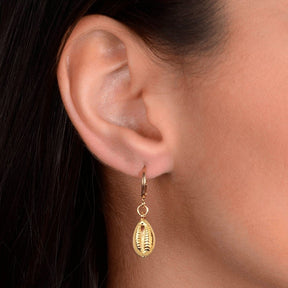 Brinco Ouro 24K Argolinha com Búzios – Bellorie