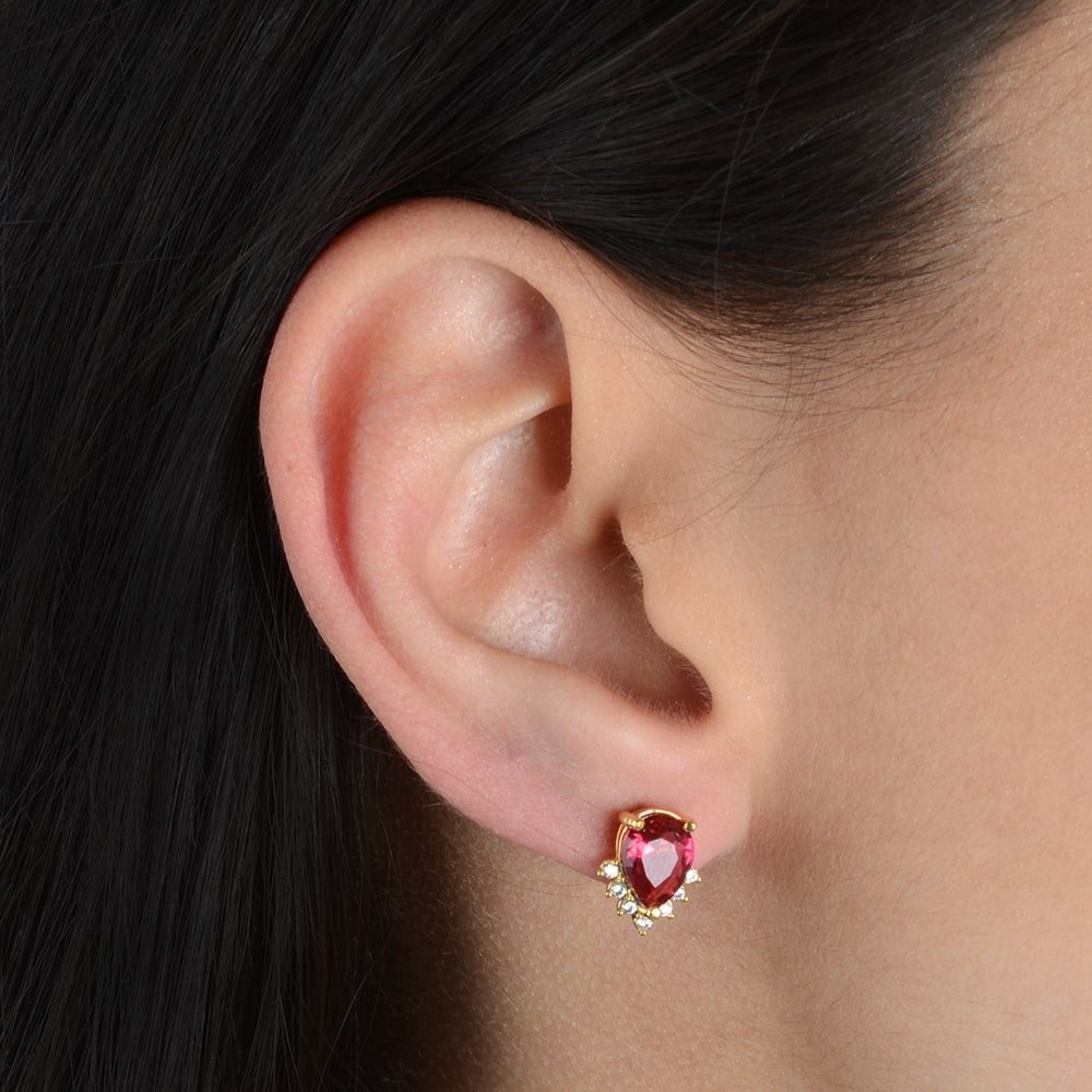 Brinco Ouro 24K Coração Vermelho Zircônia – Bellorie