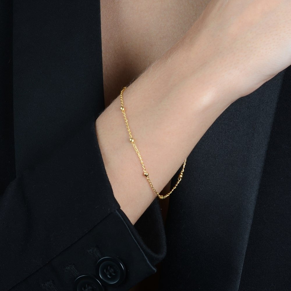 Pulseira em Ouro 24K de Bolinhas Delicada – Bellorie