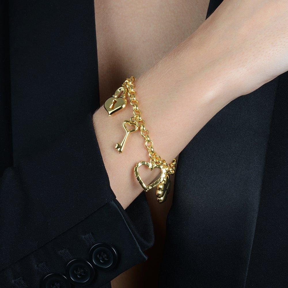 Pulseira em Ouro 24K Elo Português com Coração, Cadeado, Trevo e Chave – Bellorie